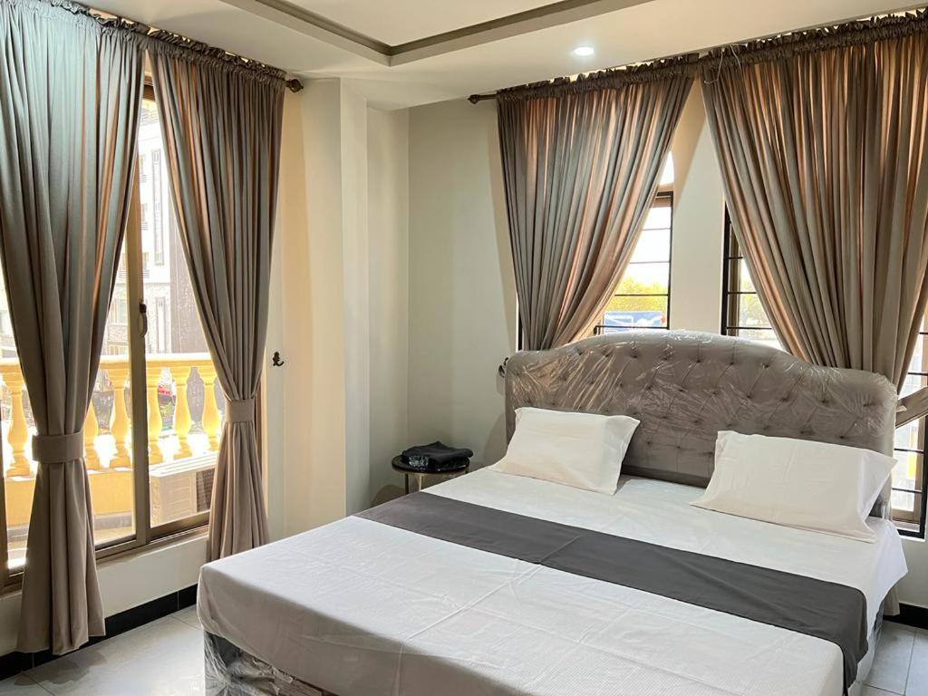 Northern Suites Bahria Town Rawalpindi Buitenkant foto